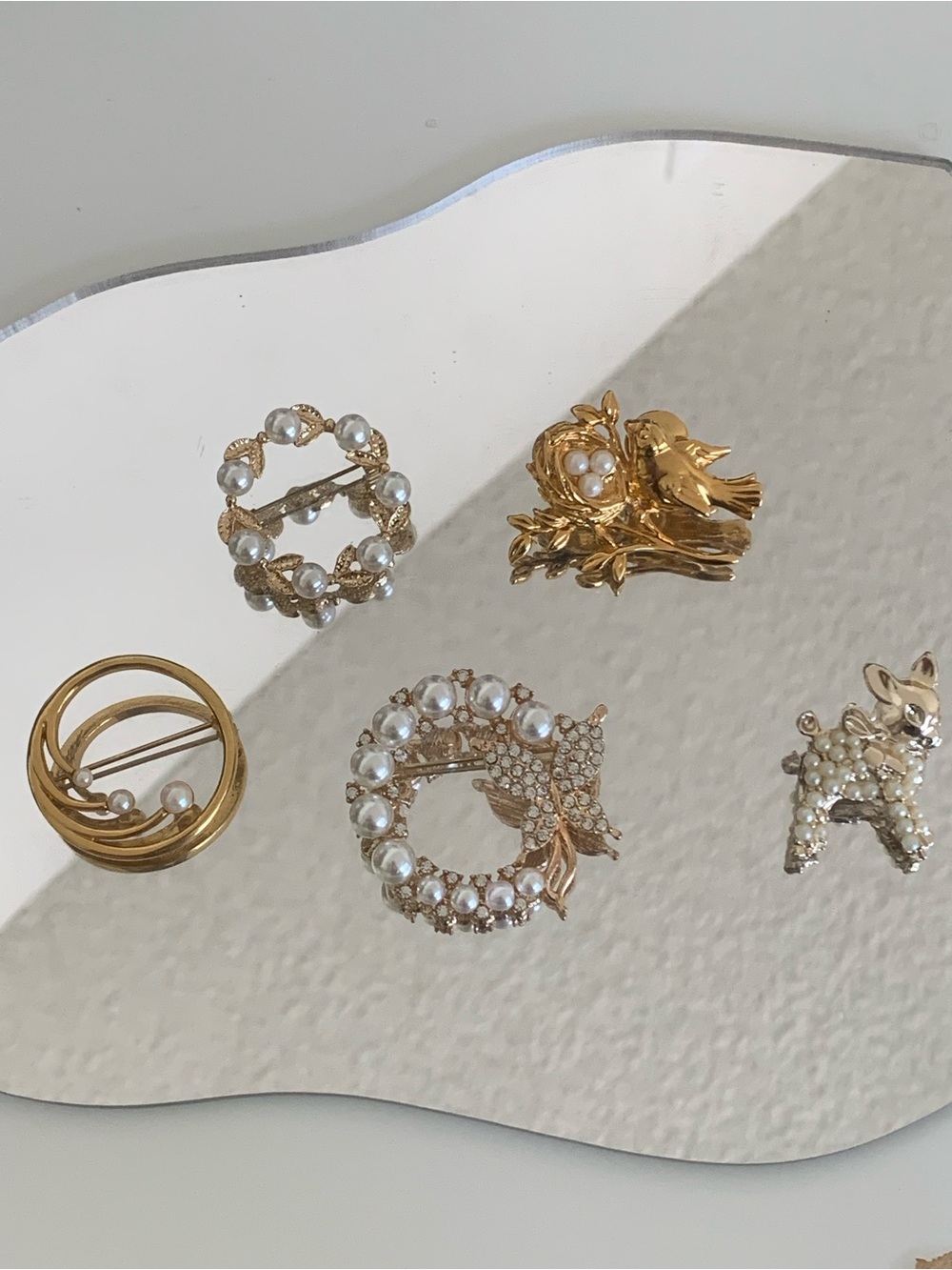 Bundle of 5 Vintage Pearl Brooches